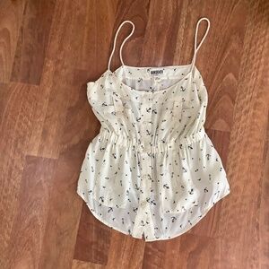 Quicksilver summer top fits Small 34